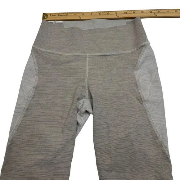 Outdoor Voices TechSweat Two-Tone Kneecap Leggings - Picture 8 of 9